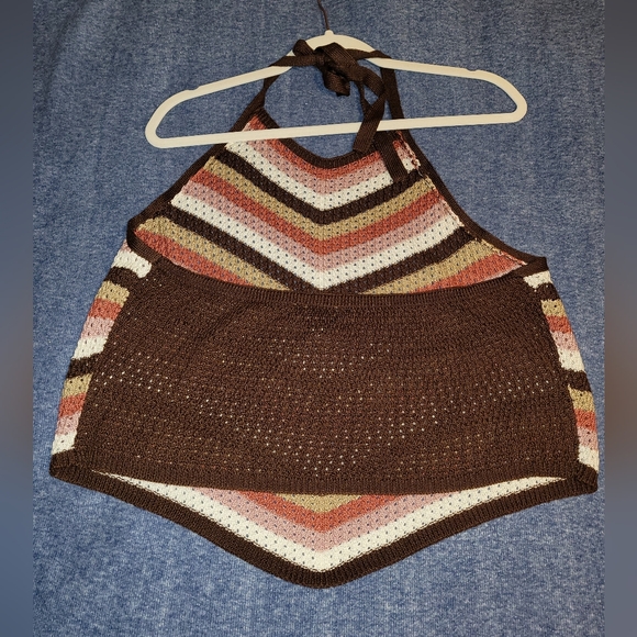 Halter top - Picture 4 of 10